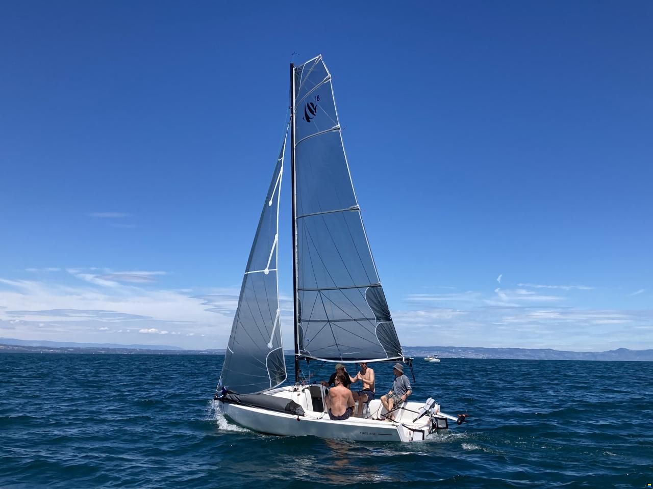 Beneteau First 18 SE (Seascape Edition)