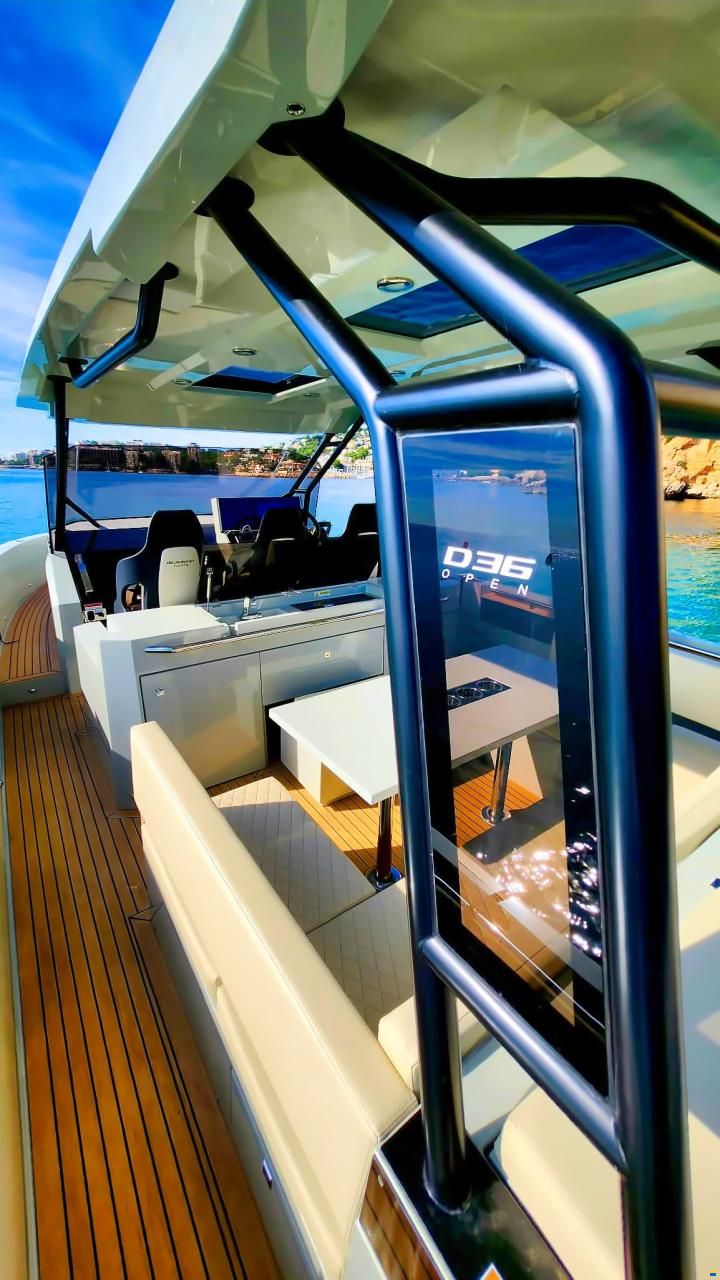 De Antonio D36 Open