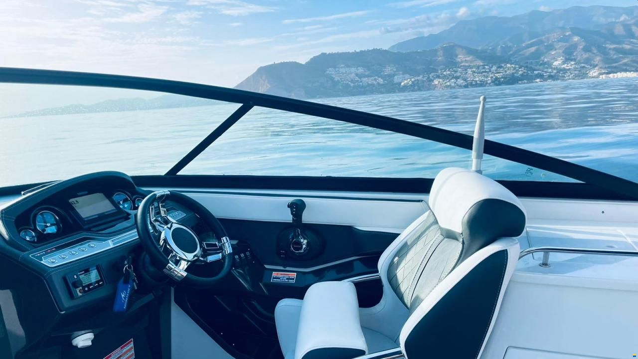 Monterey 255SS