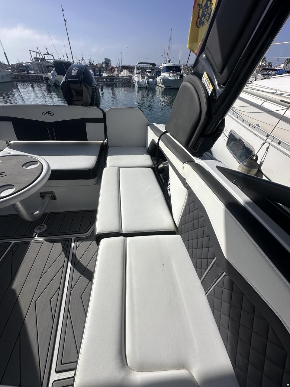 Monterey 255SS