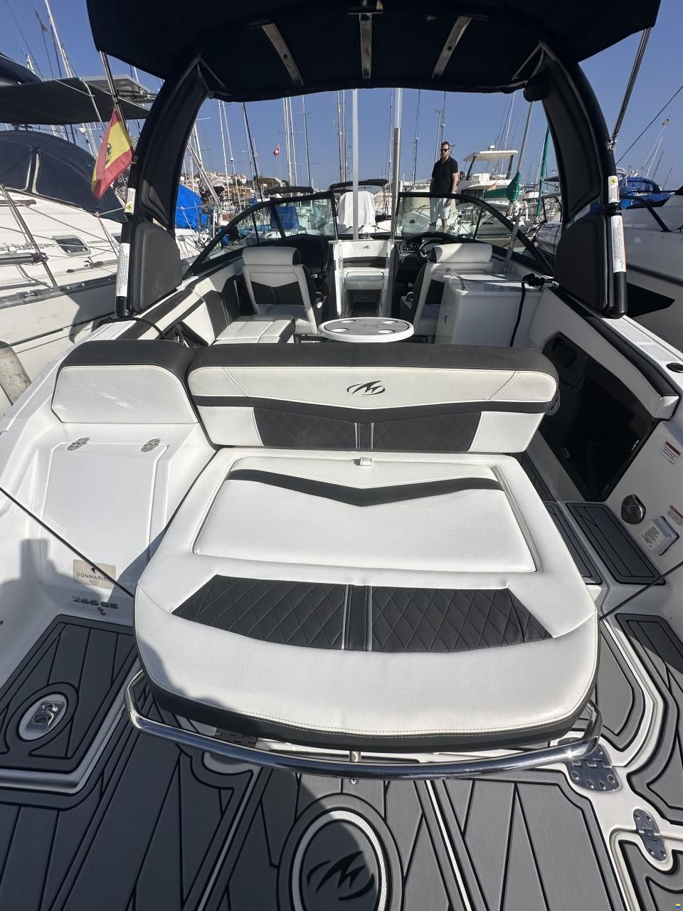 Monterey 255SS