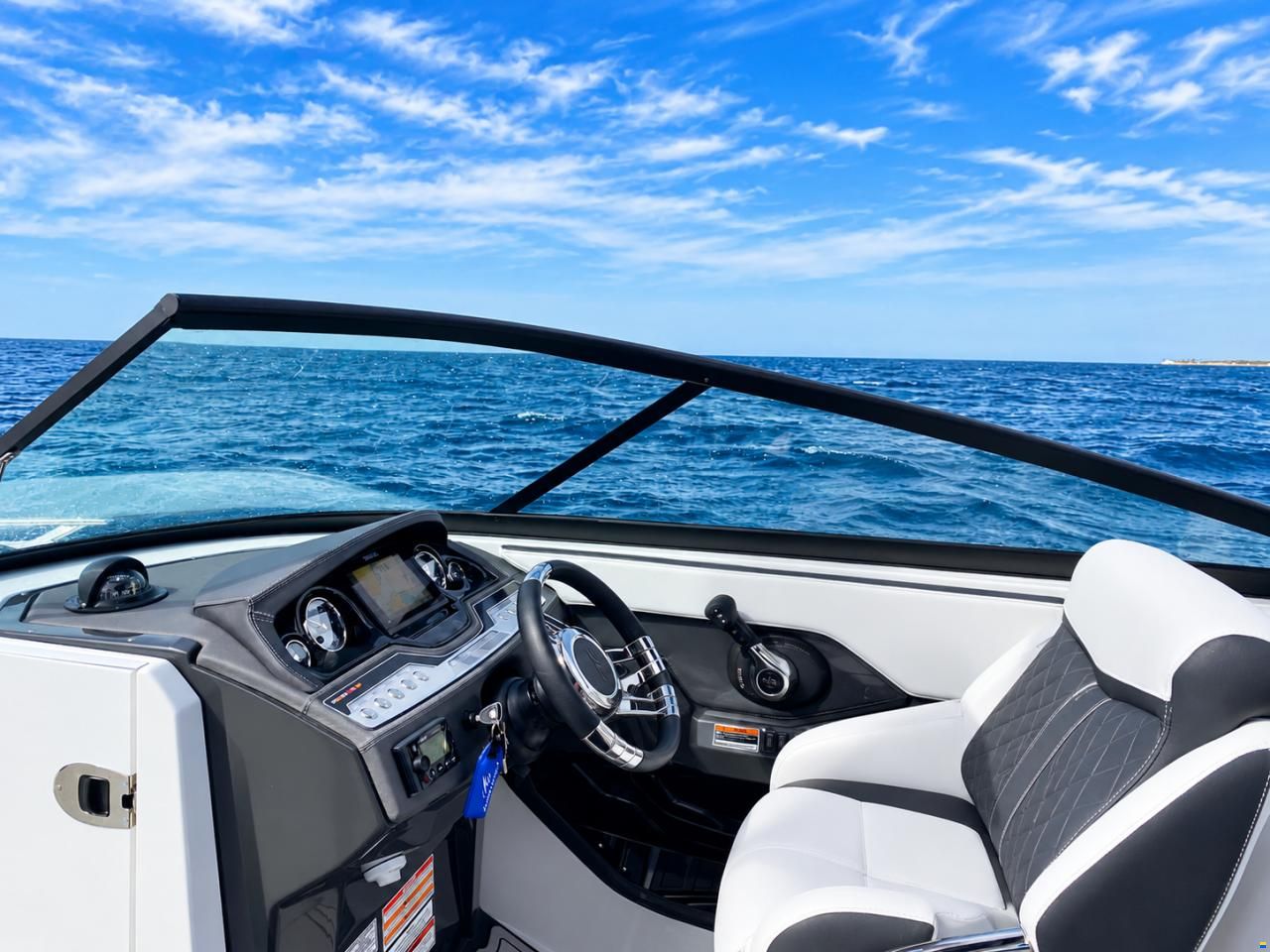 Monterey 255SS