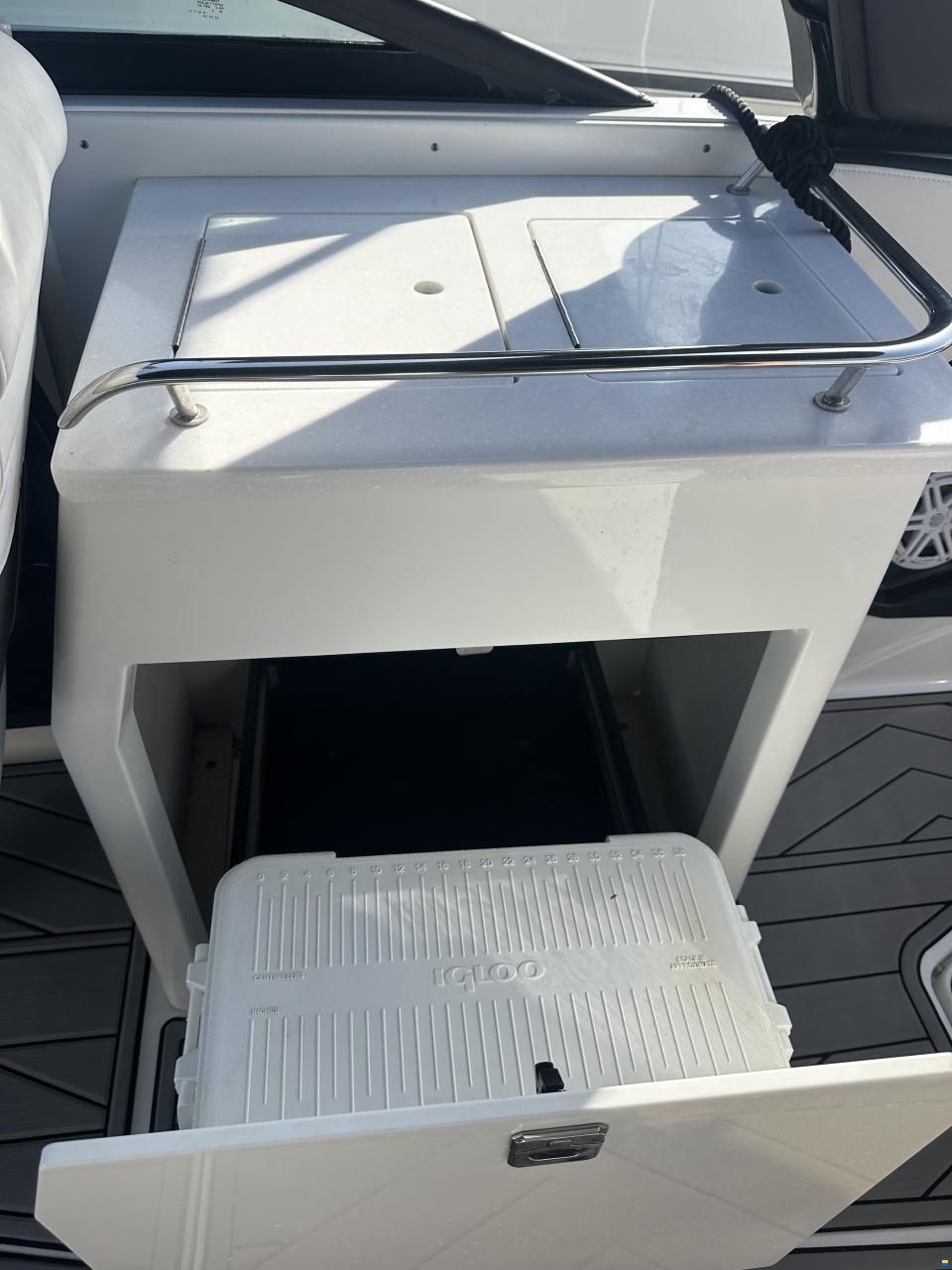 Monterey 255SS