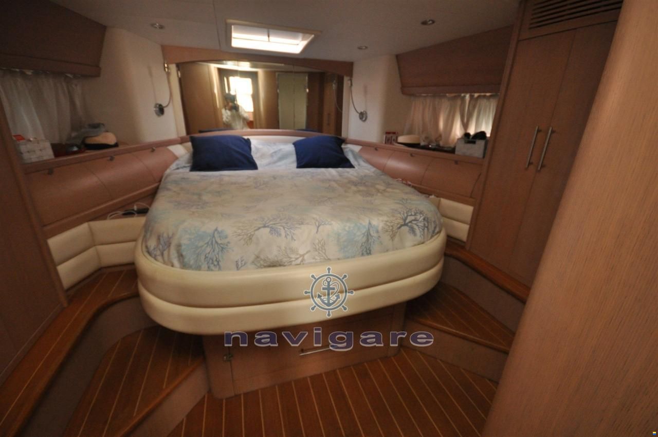 Cayman Yachts 52 WA