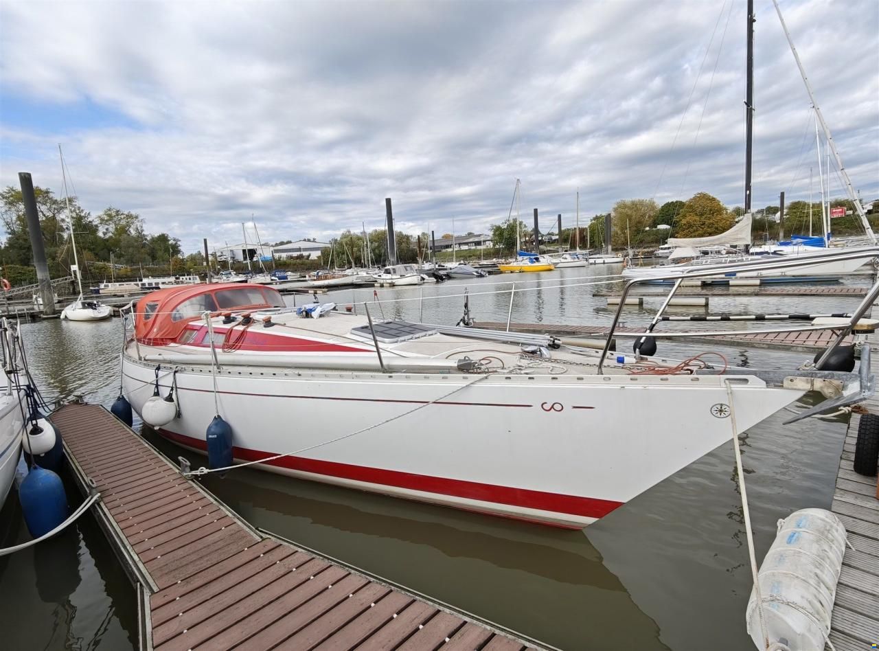Jeremy Rogers Ltd., UK Contessa 35