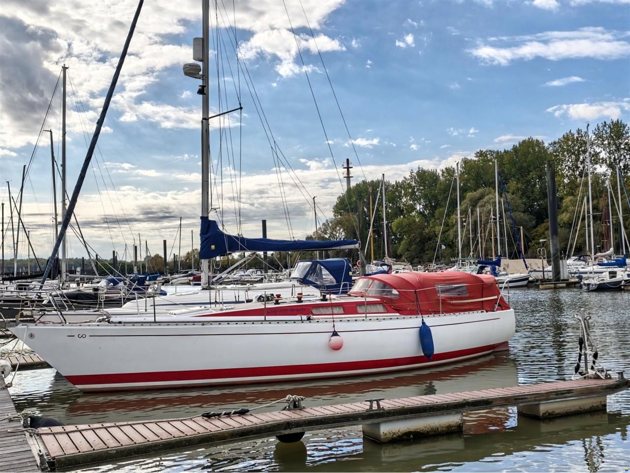 Jeremy Rogers Ltd., UK Contessa 35