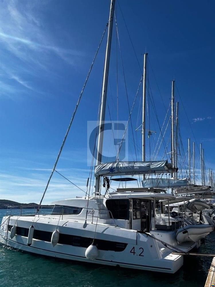 Catana Bali 4.2