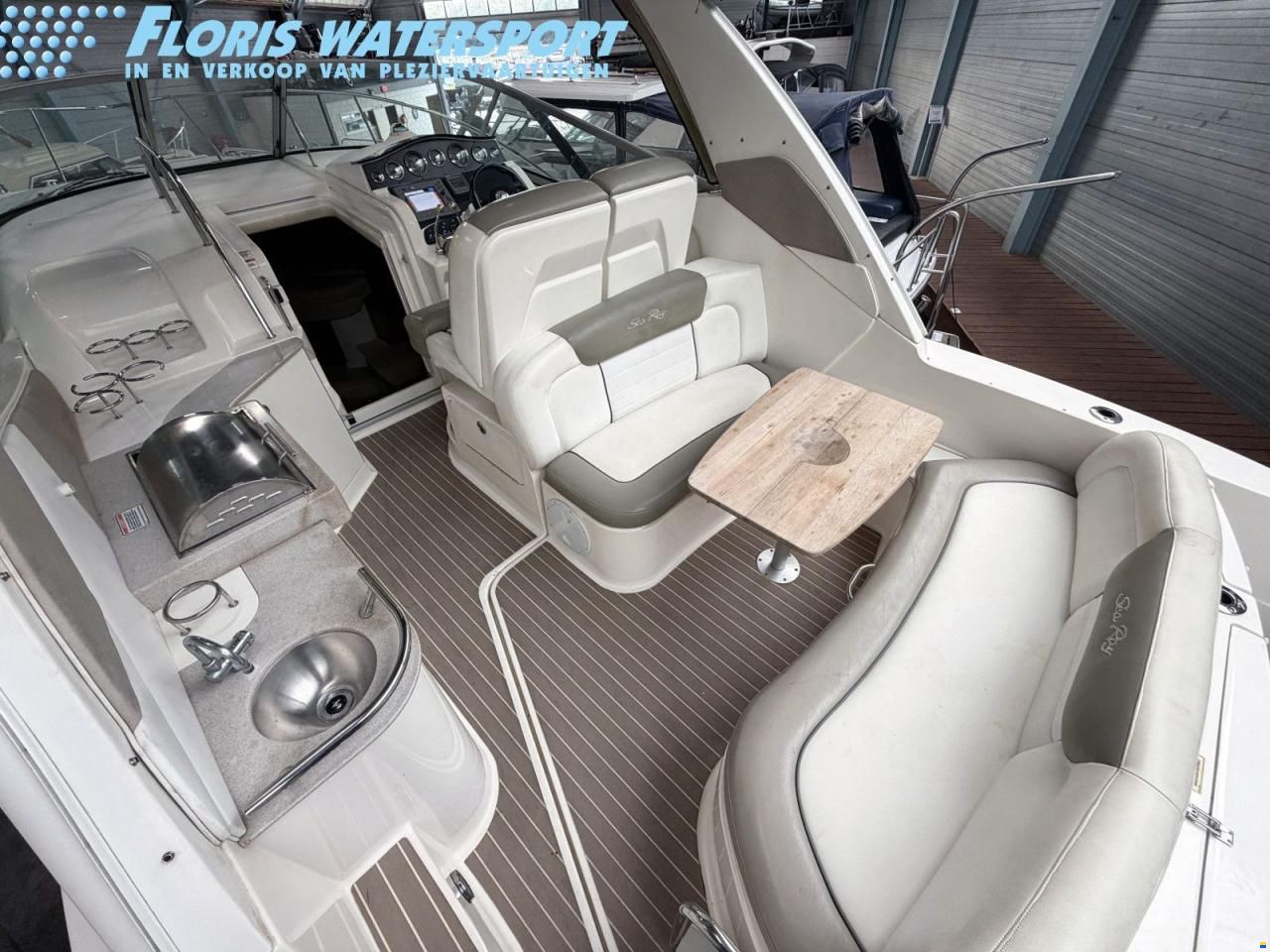 Sea Ray 335 Sundancer