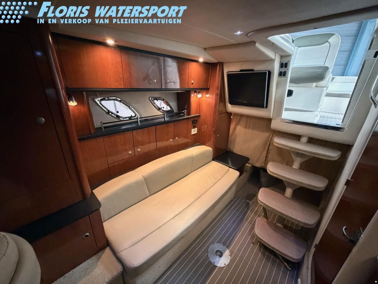 Sea Ray 335 Sundancer