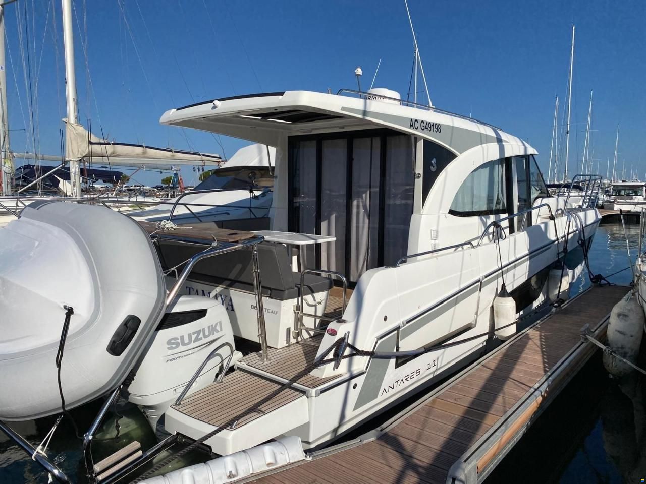 Beneteau Antares 11