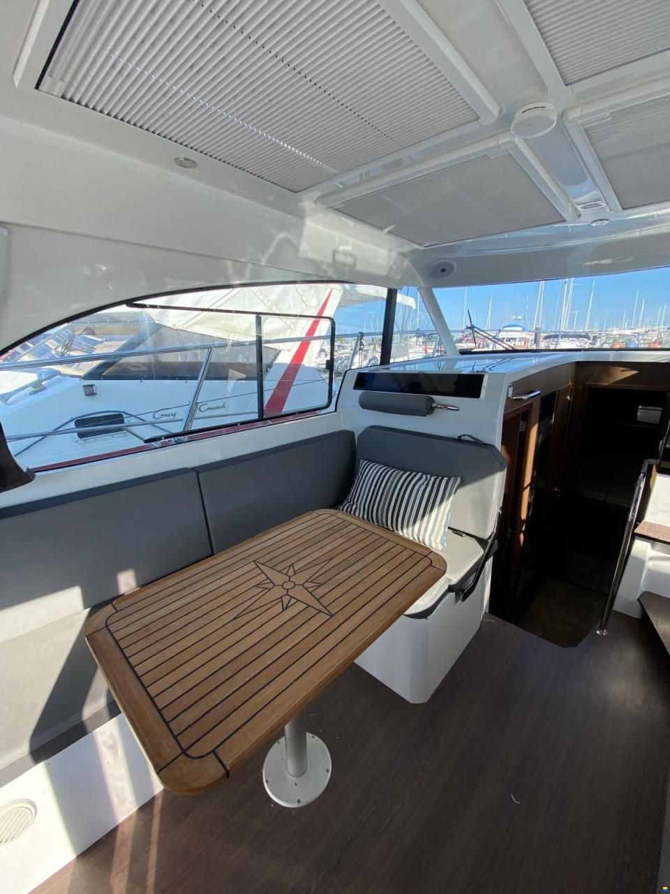 Beneteau Antares 11