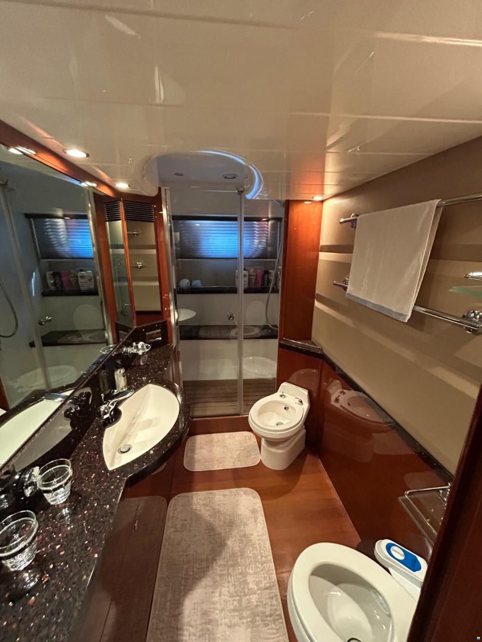 Princess 21M