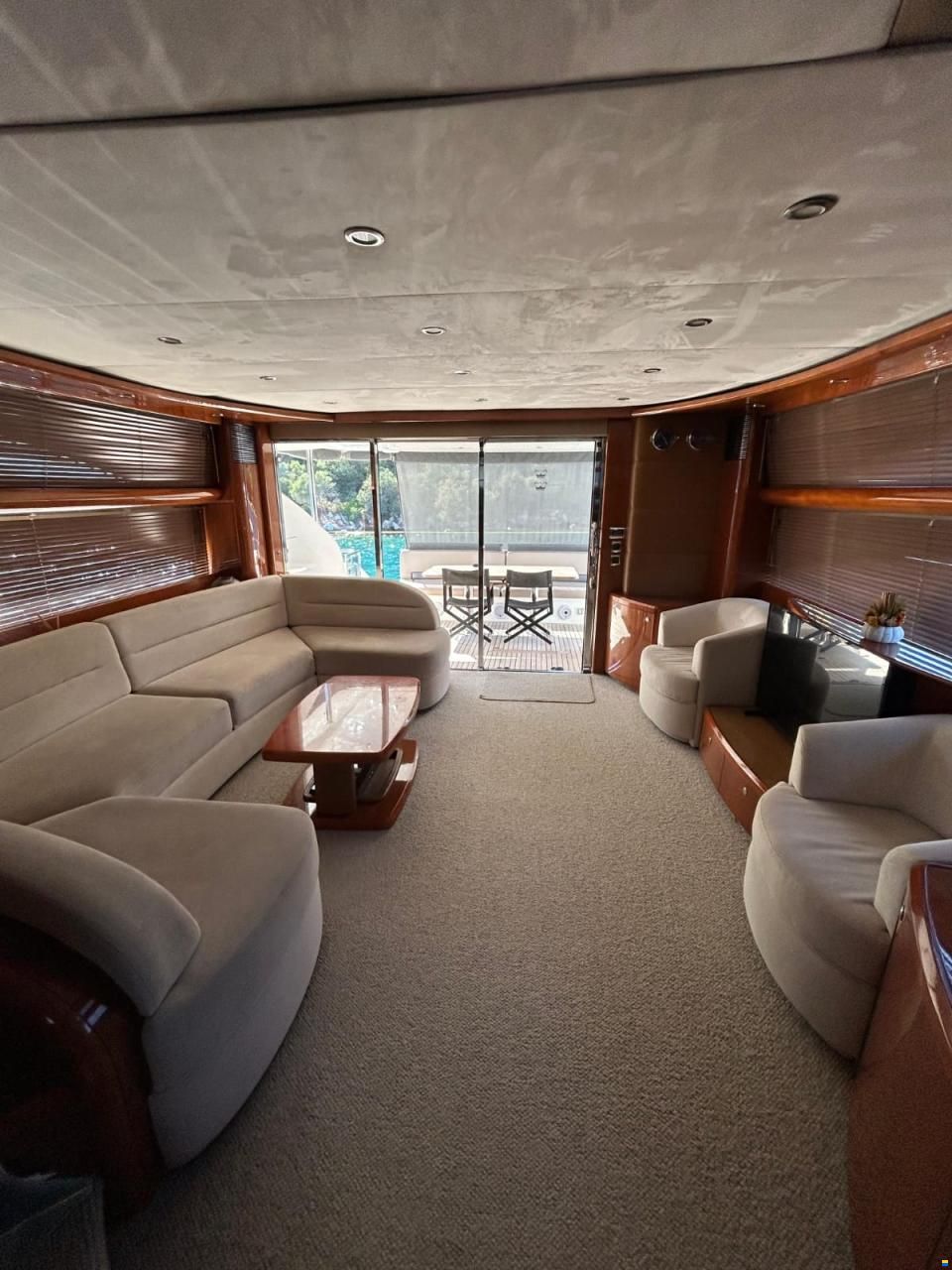 Princess 21M