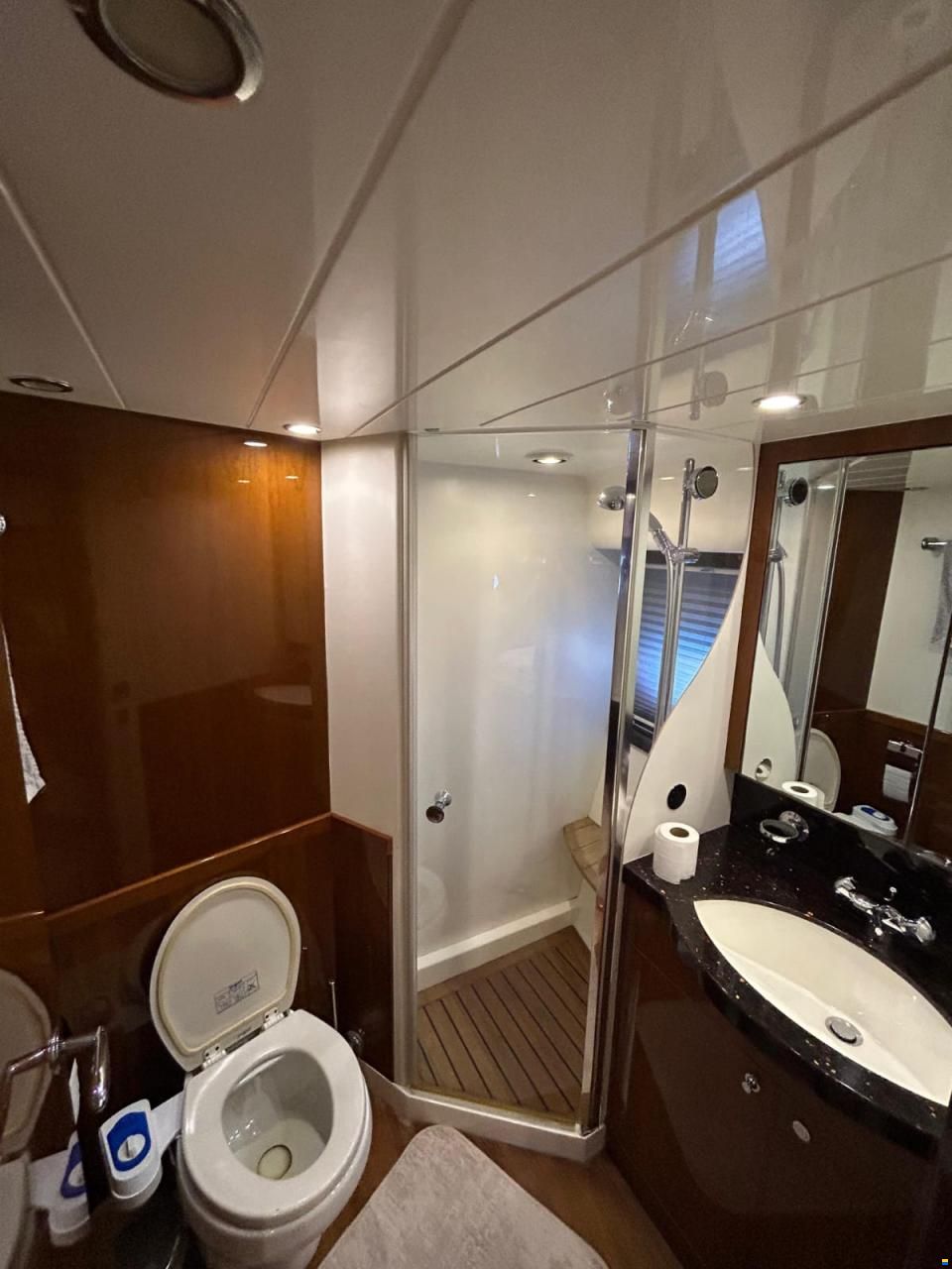 Princess 21M