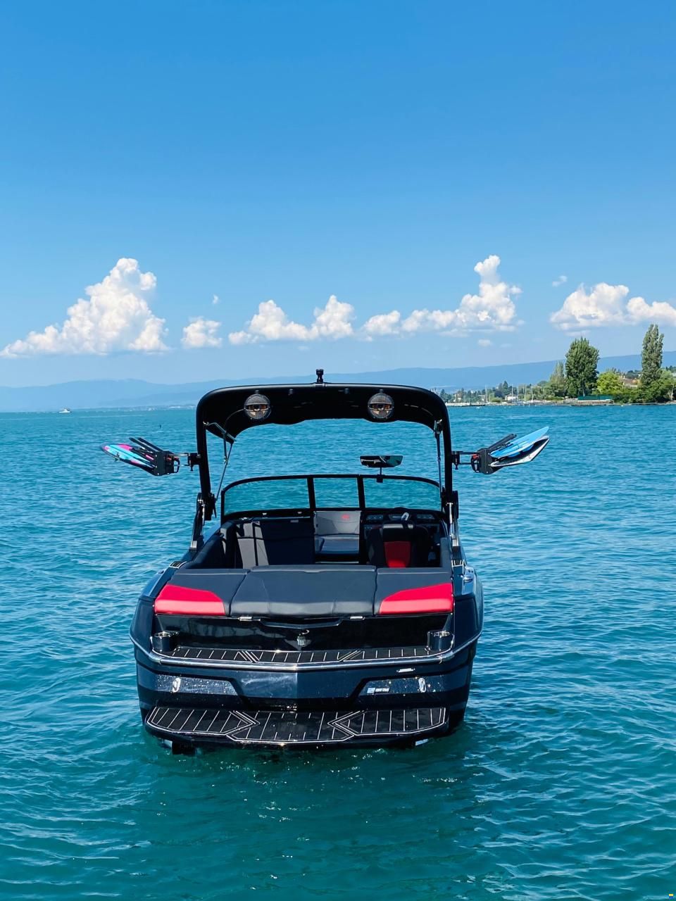 MasterCraft NXT23 | 2024 | Black x Red