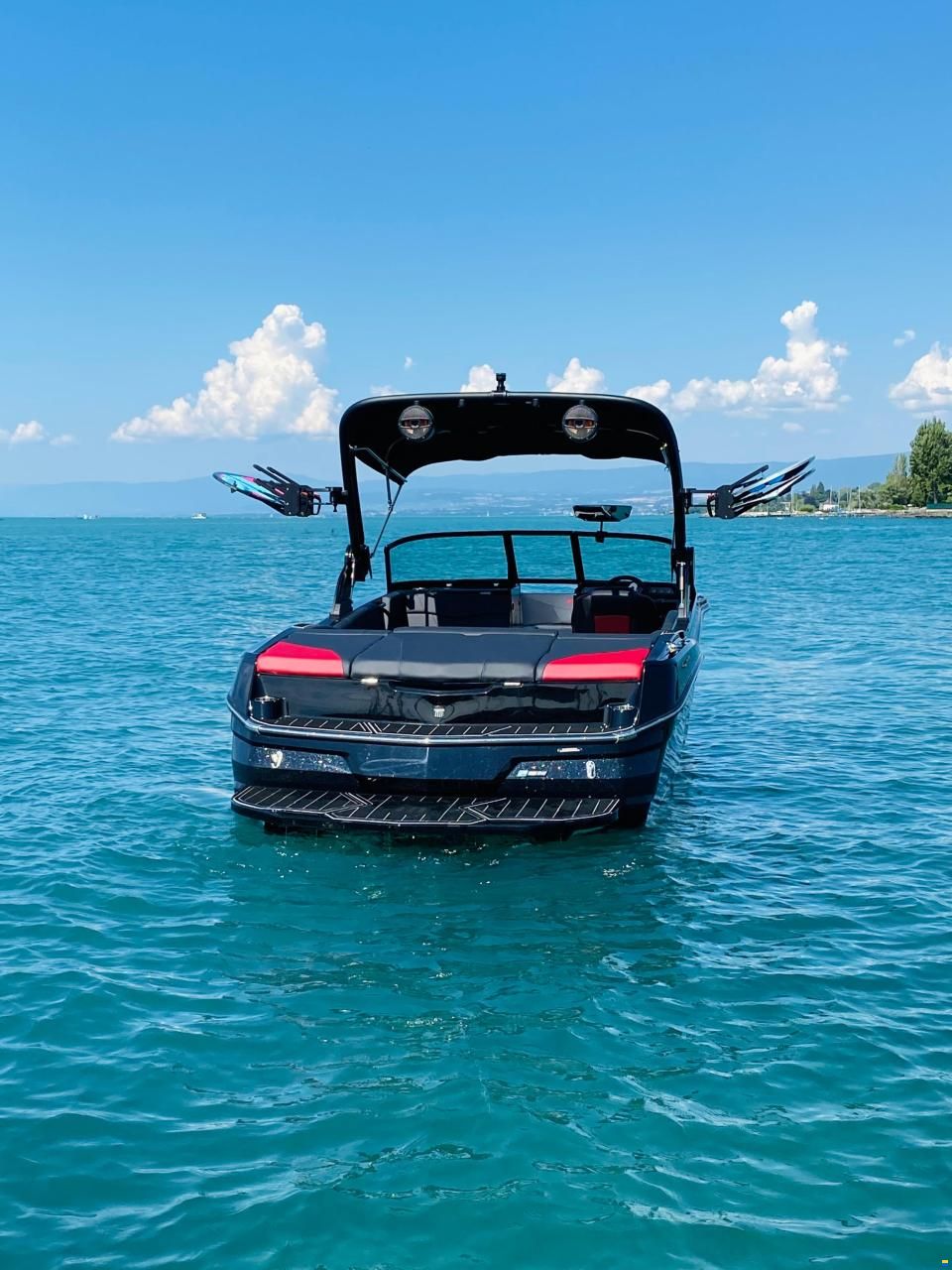 MasterCraft NXT23 | 2024 | Black x Red