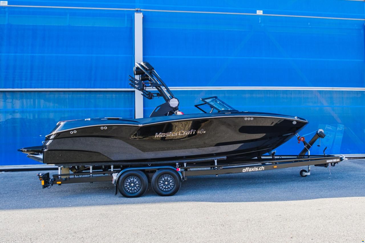 MasterCraft NXT23 | 2024 | Black x Red