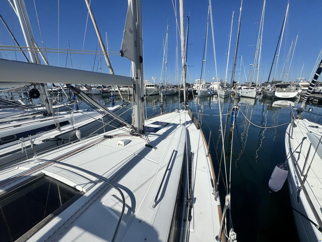Beneteau Oceanis 38