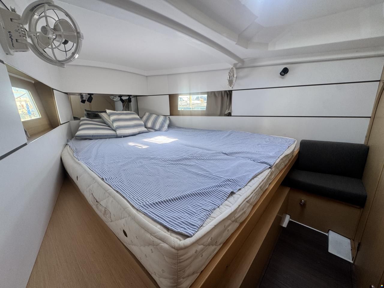 Beneteau Oceanis 38