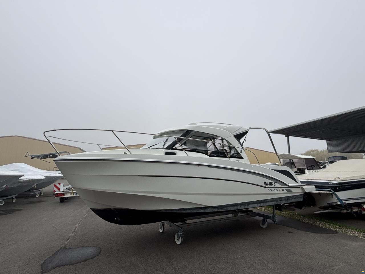 Beneteau Antares 8 OB