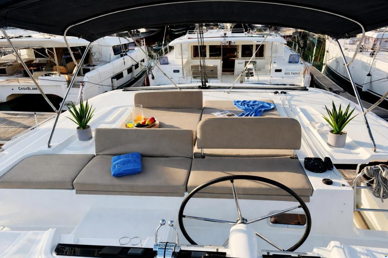 Lagoon 46