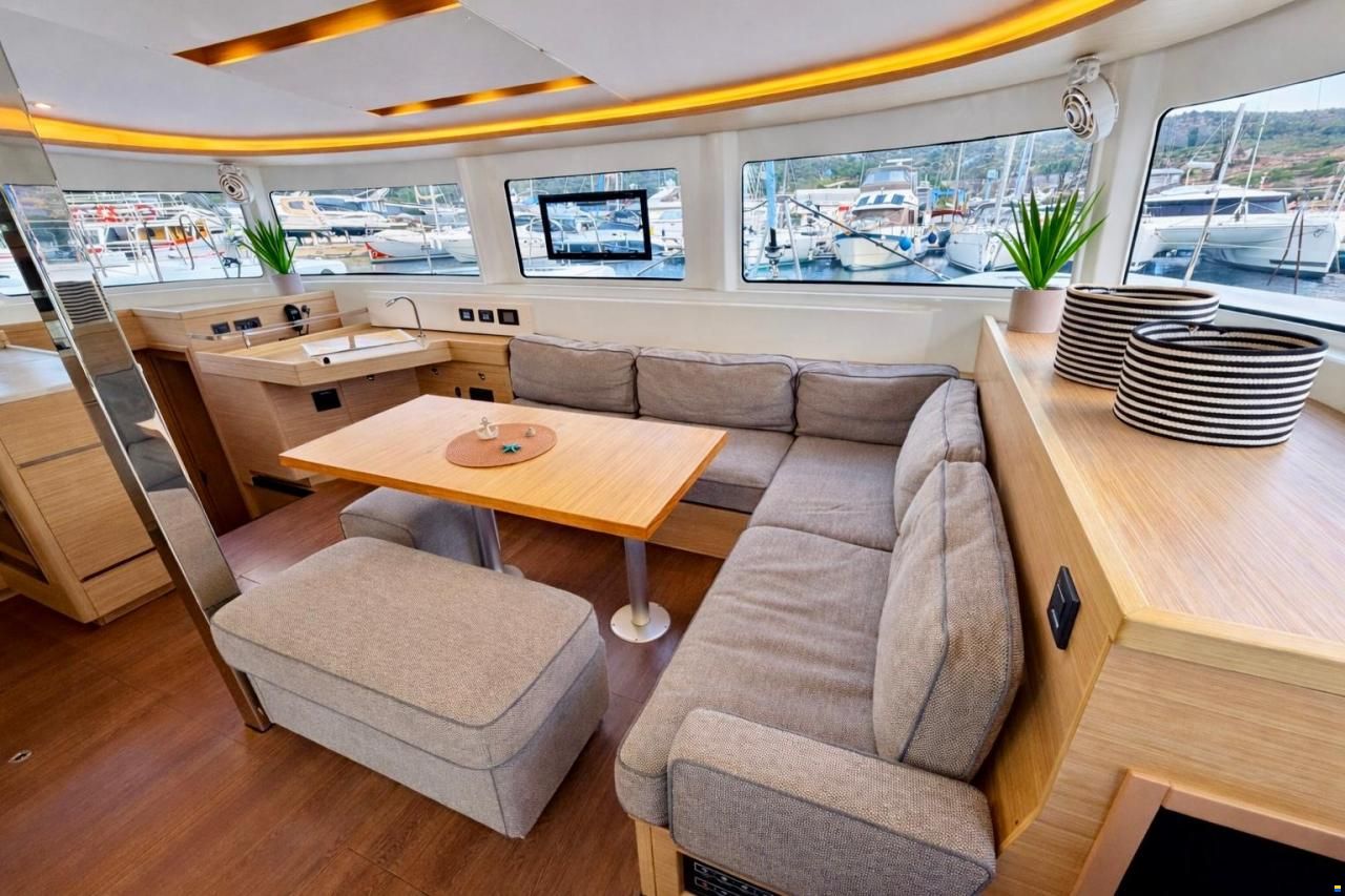 Lagoon 46