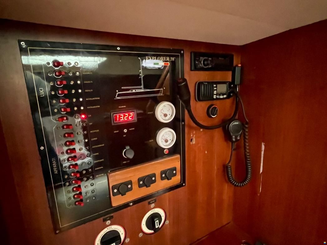 Explorer 38