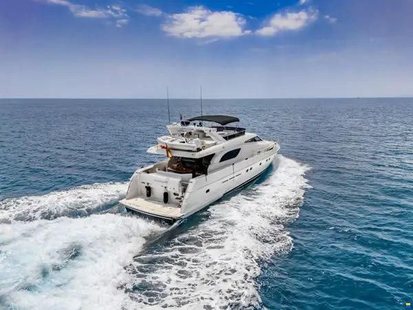 Ferretti 70