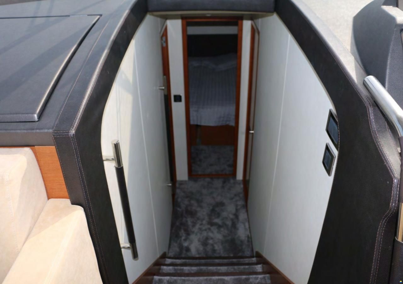 Prestige 550 FLY
