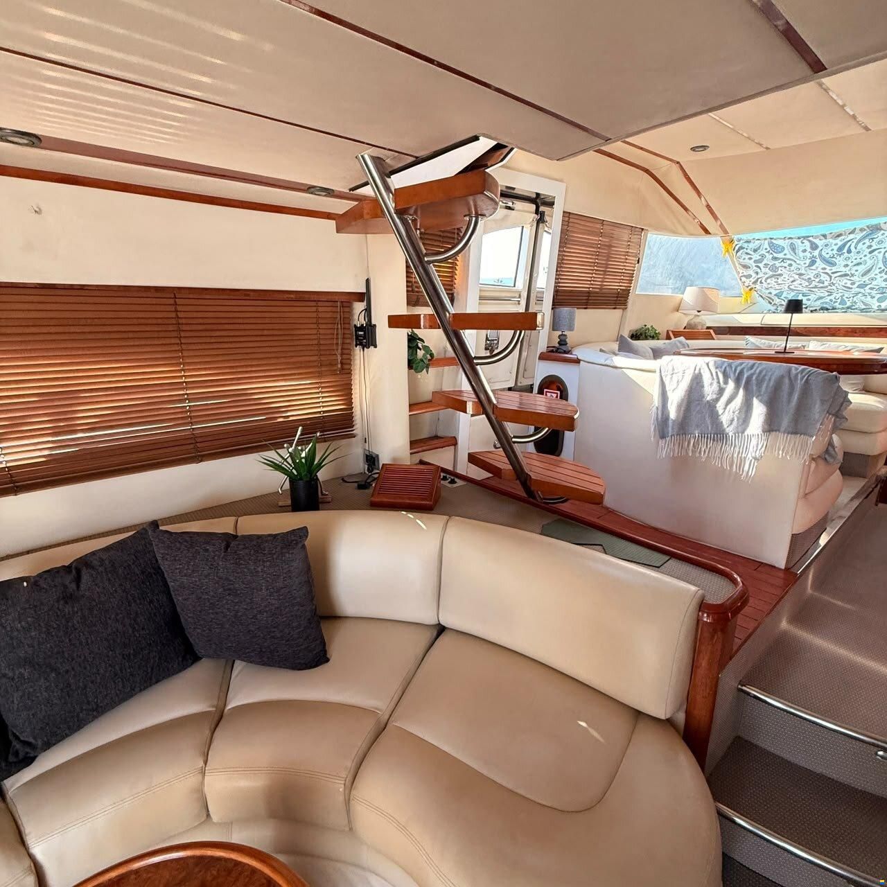 Fairline Squadron 55