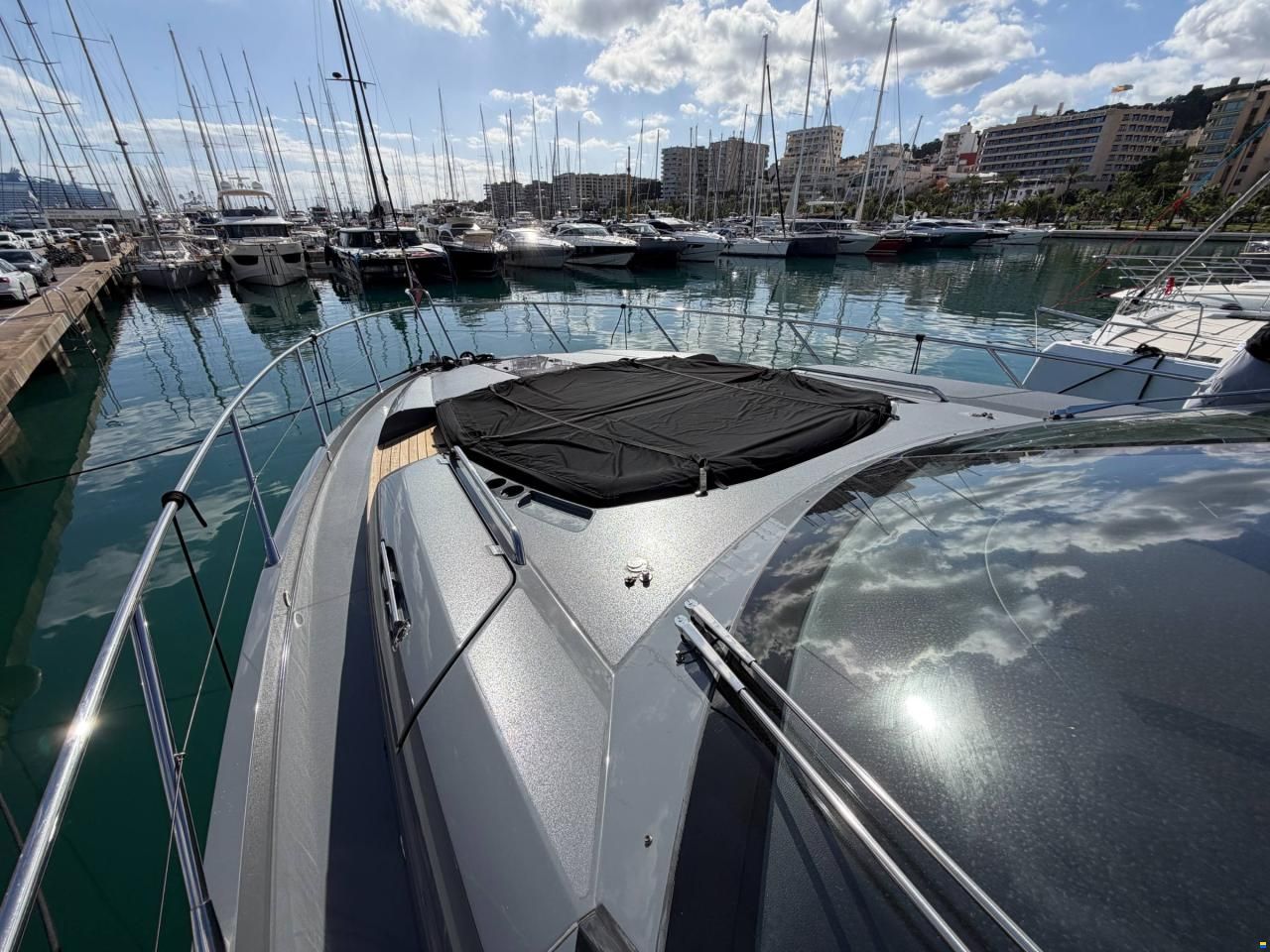 Sunseeker Predator 68