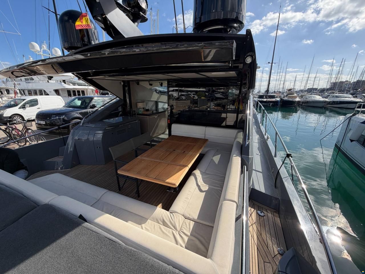 Sunseeker Predator 68