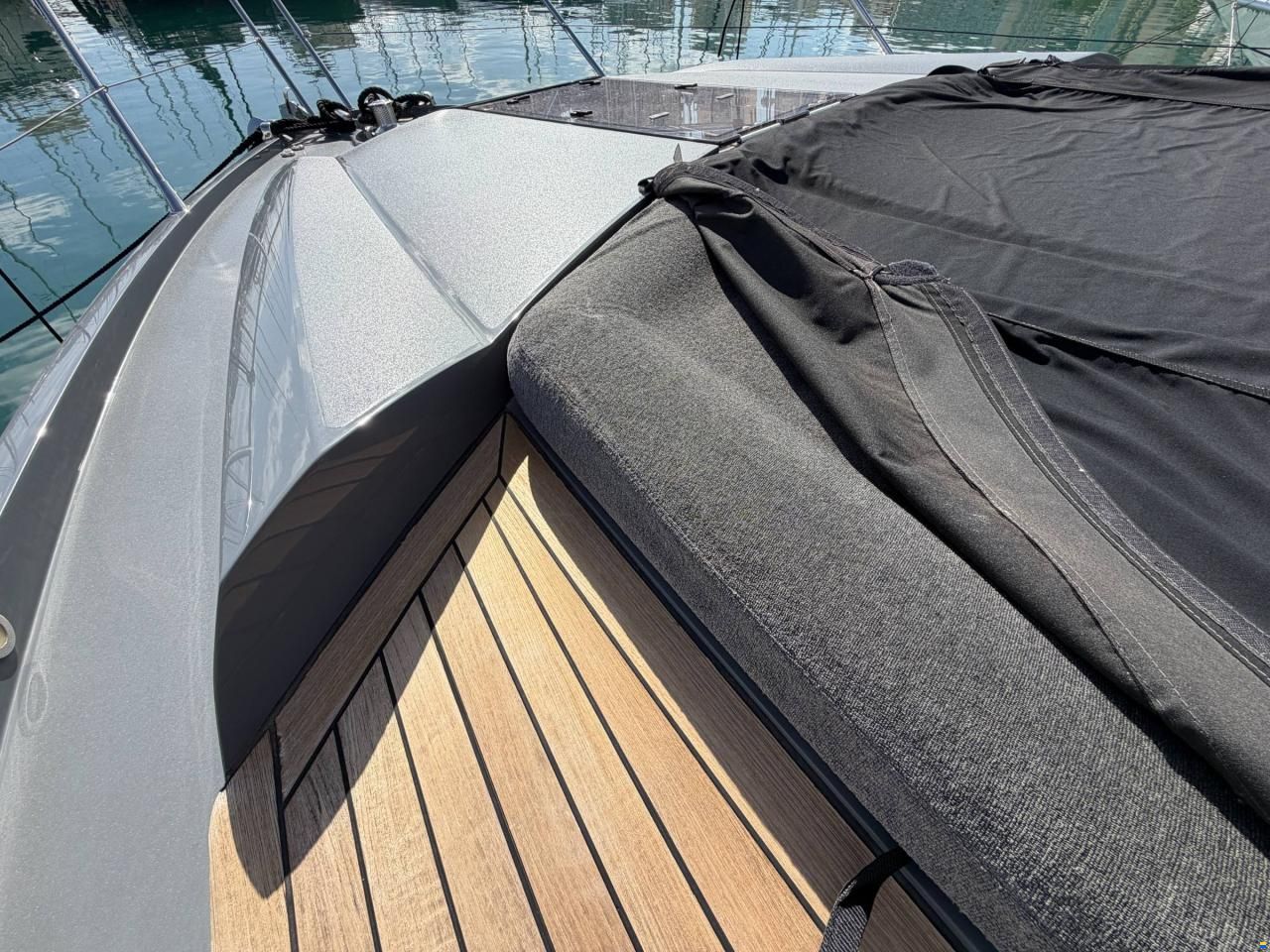 Sunseeker Predator 68