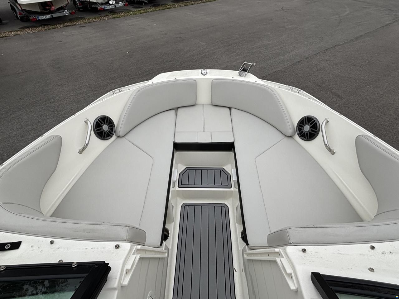 Sea Ray 210 SPXE