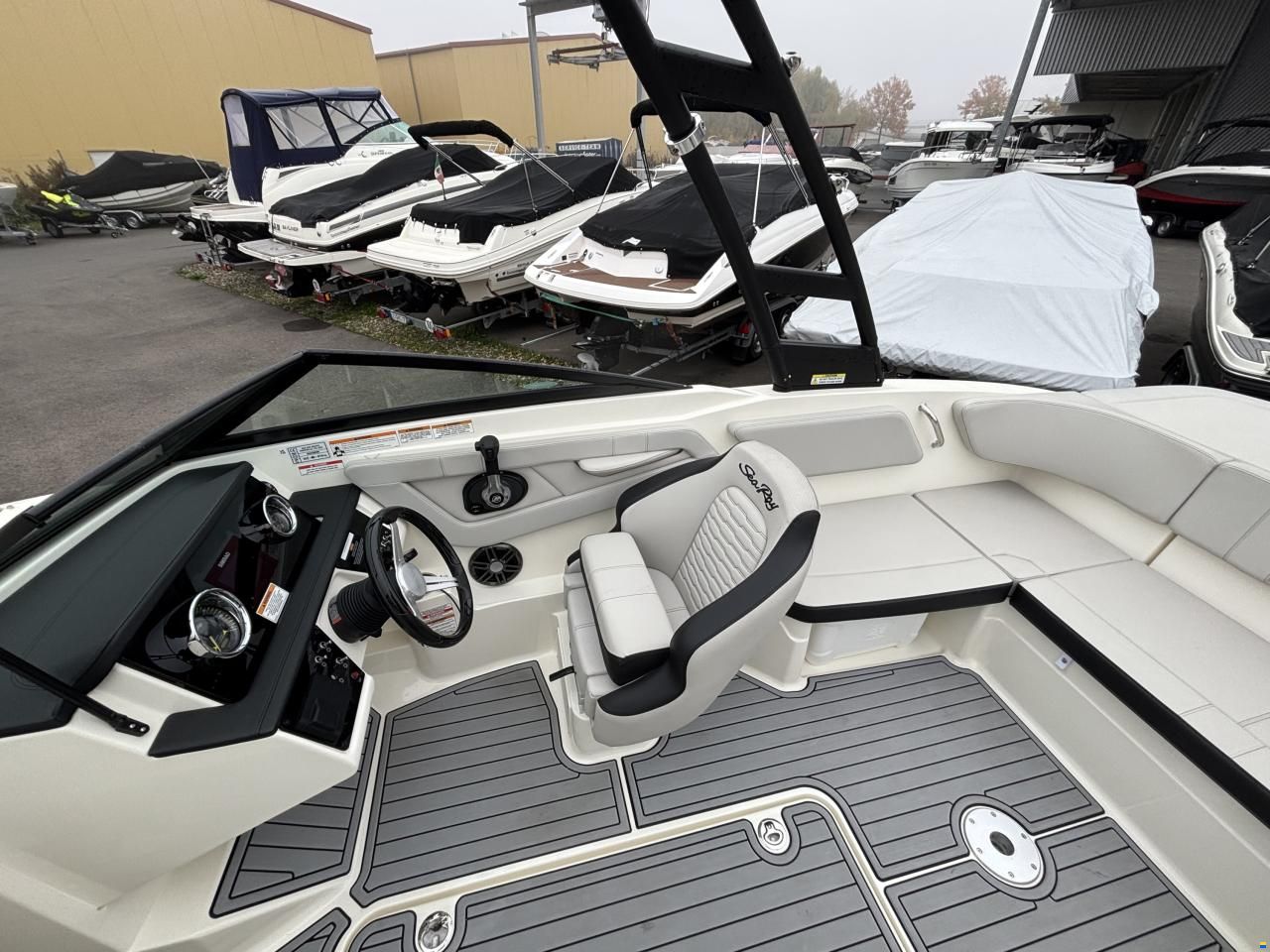 Sea Ray 210 SPXE