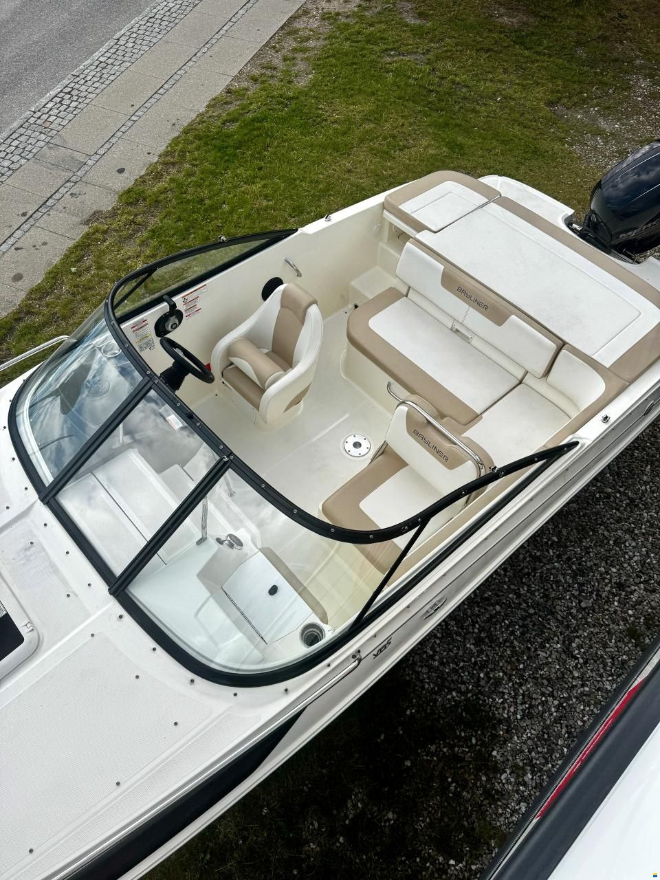 Bayliner VR5 Cuddy