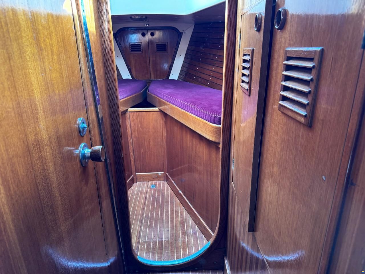 Nautors Swan 37