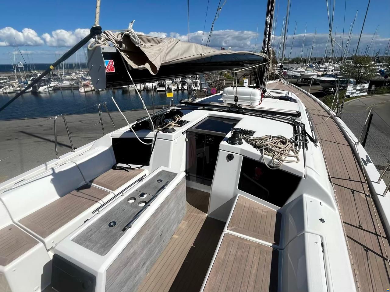 Dufour 430
