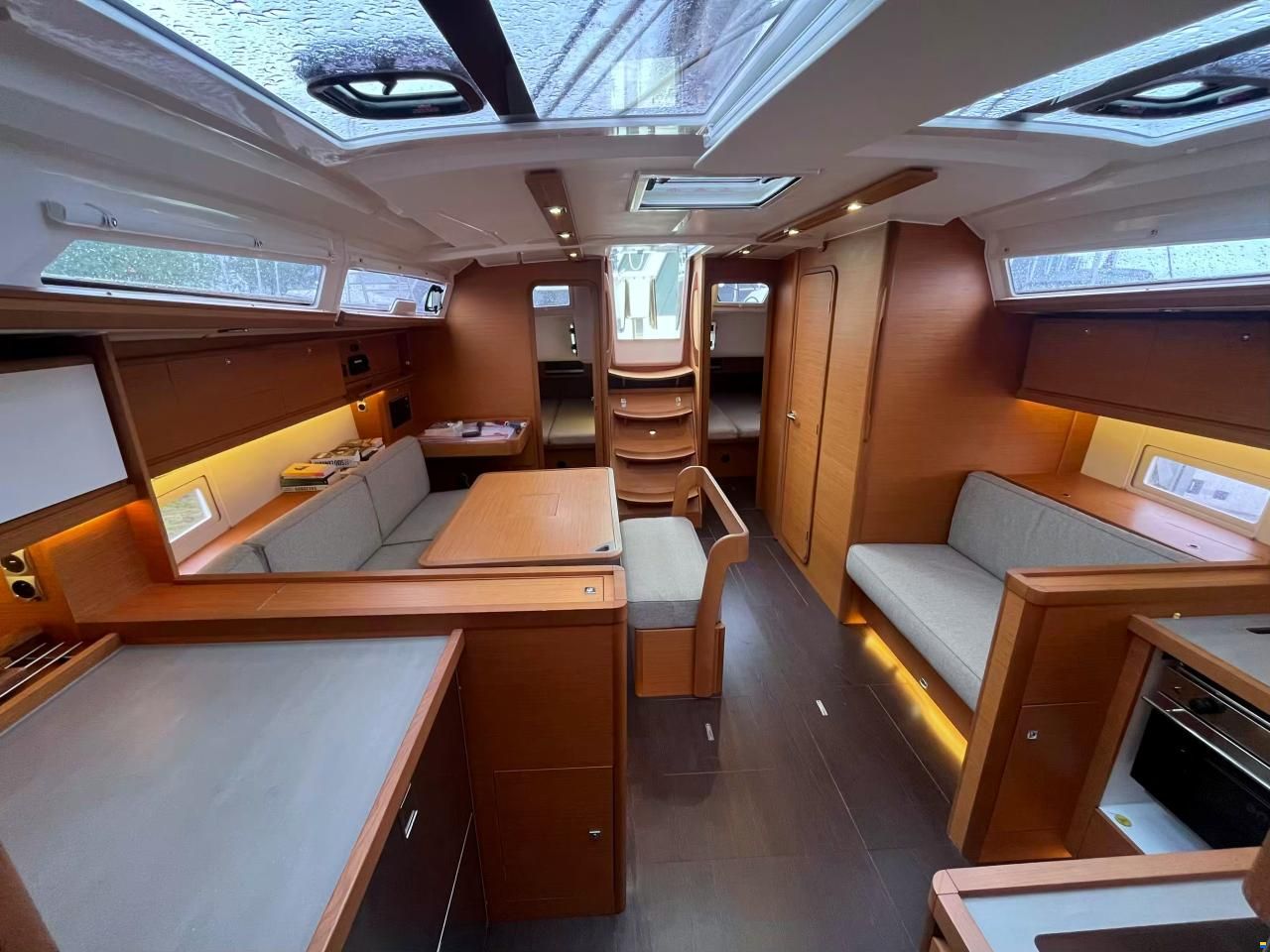 Dufour 430