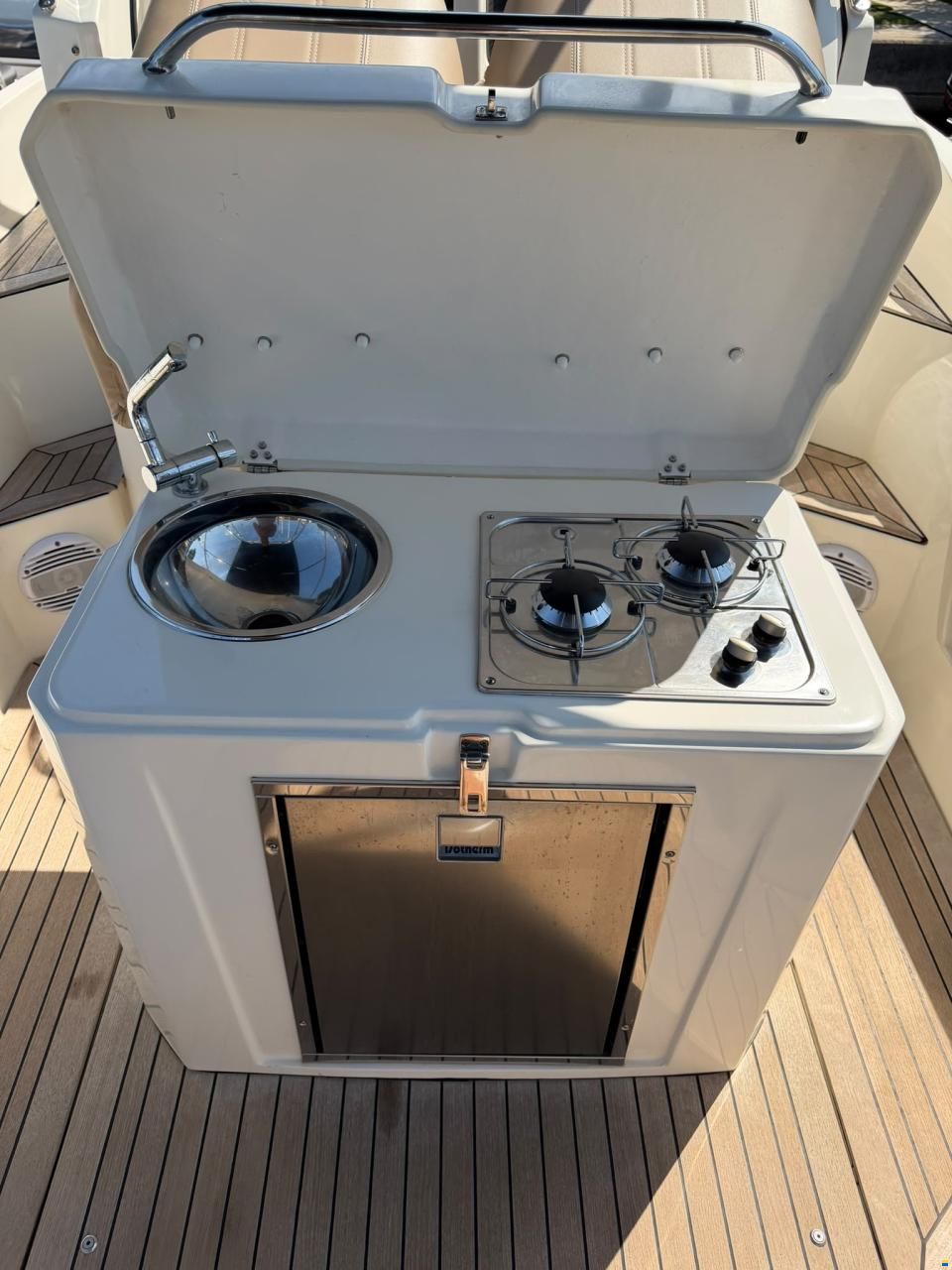Nuova Jolly Prince 28 Sport Cabin