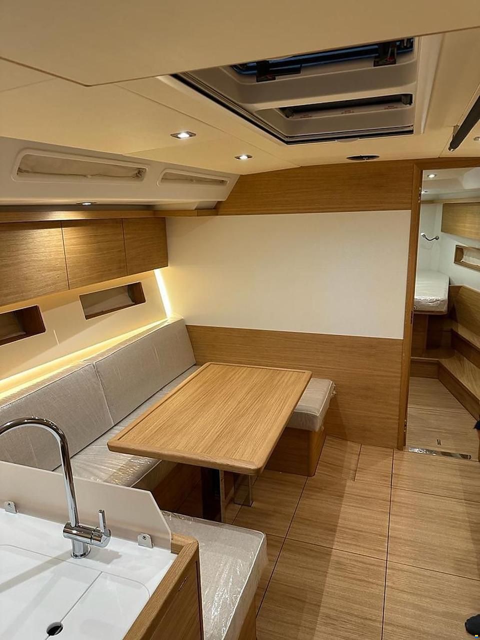 Solaris 44