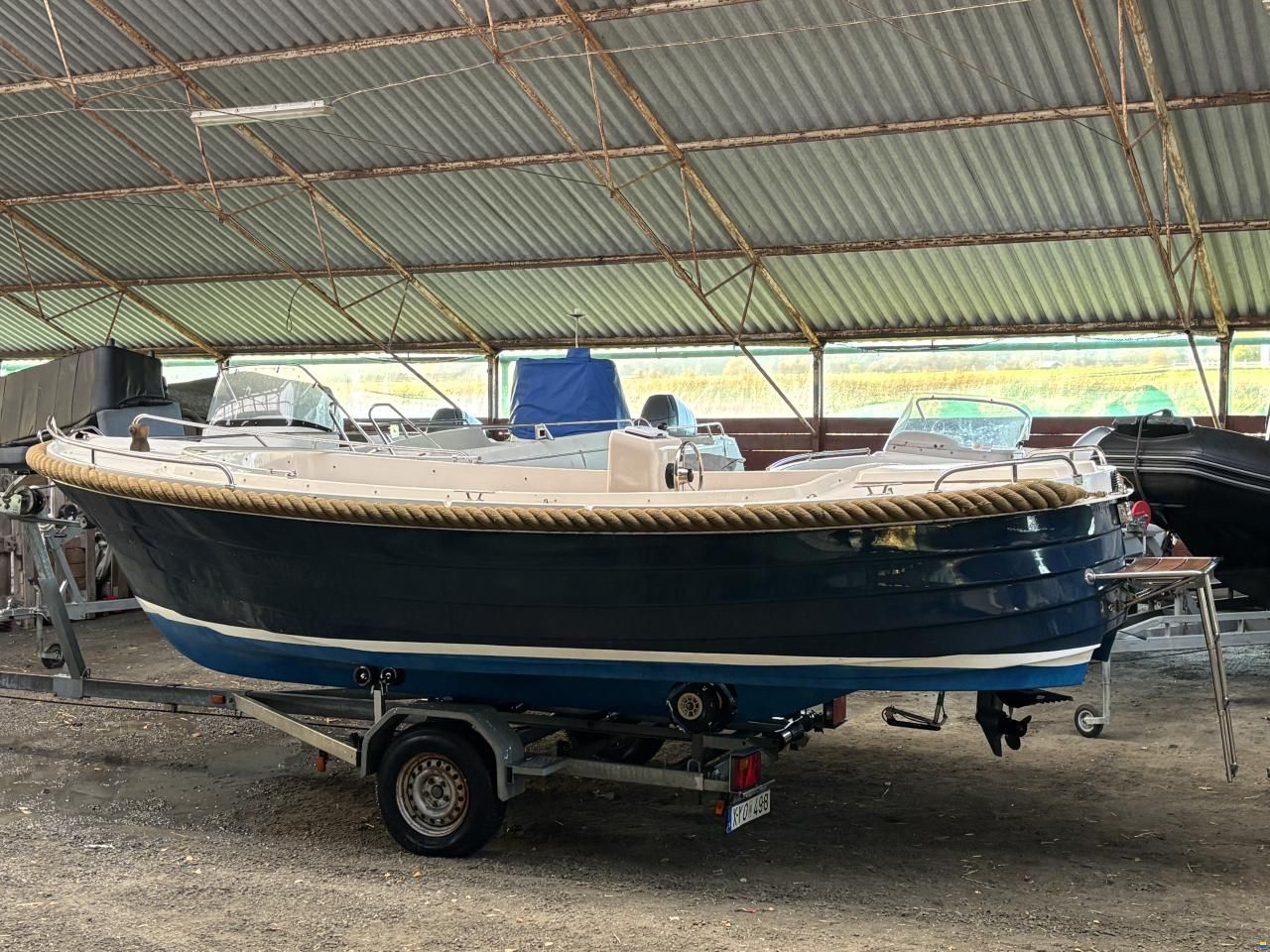 Crescent Allure 21