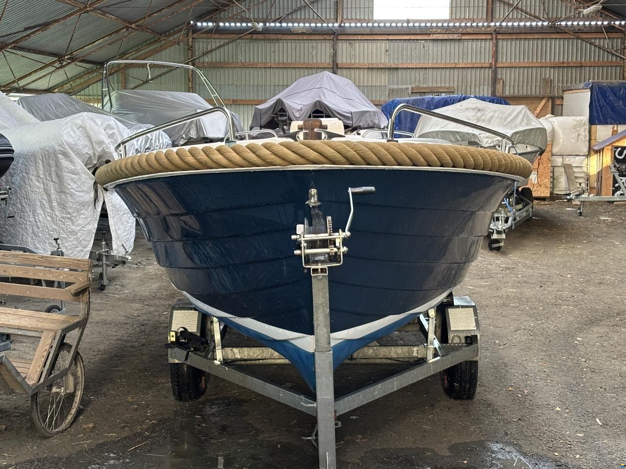 Crescent Allure 21