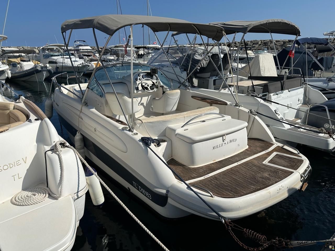 Rio 750 Day Cruiser