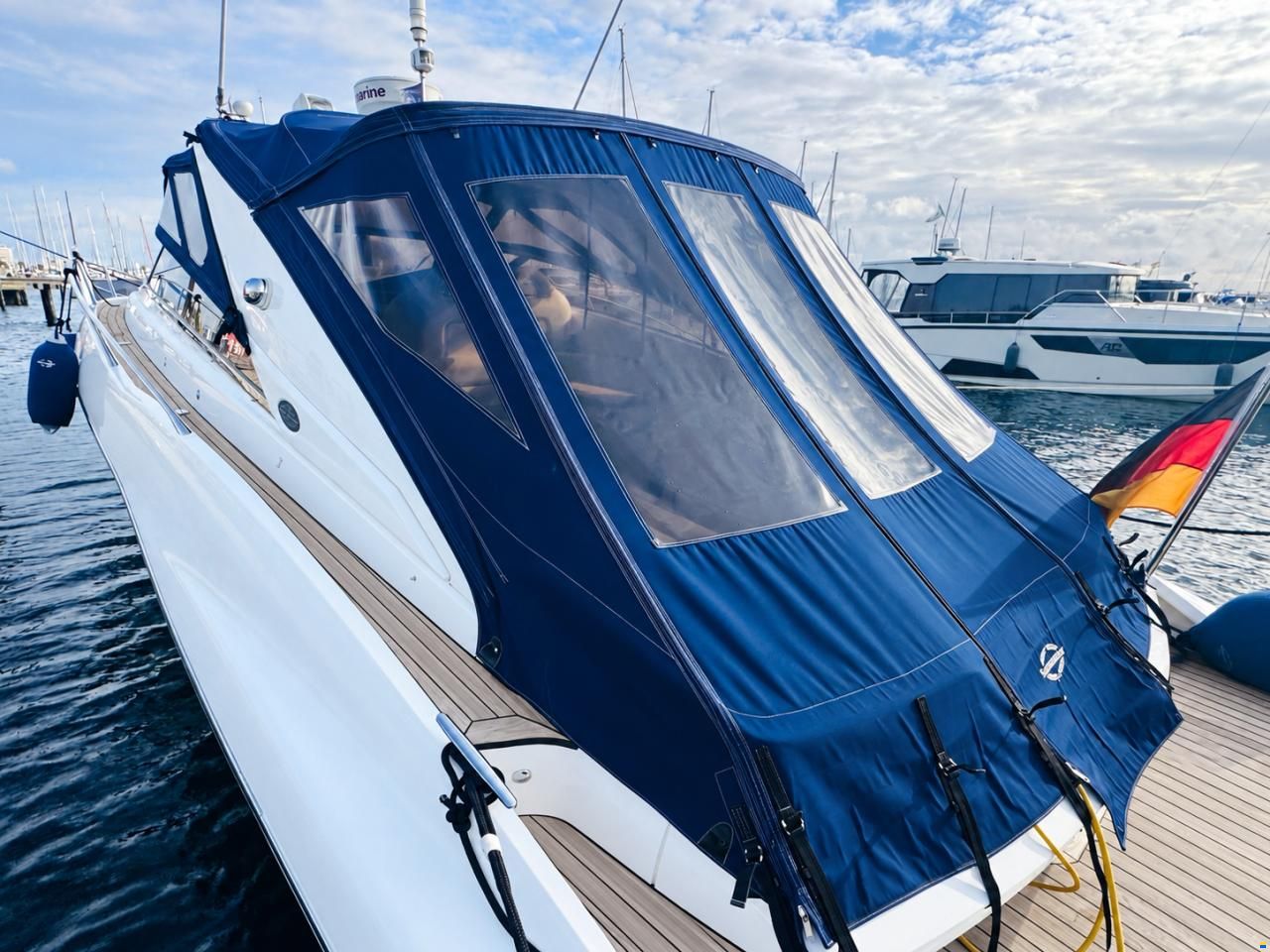Sunseeker Superhawk 43