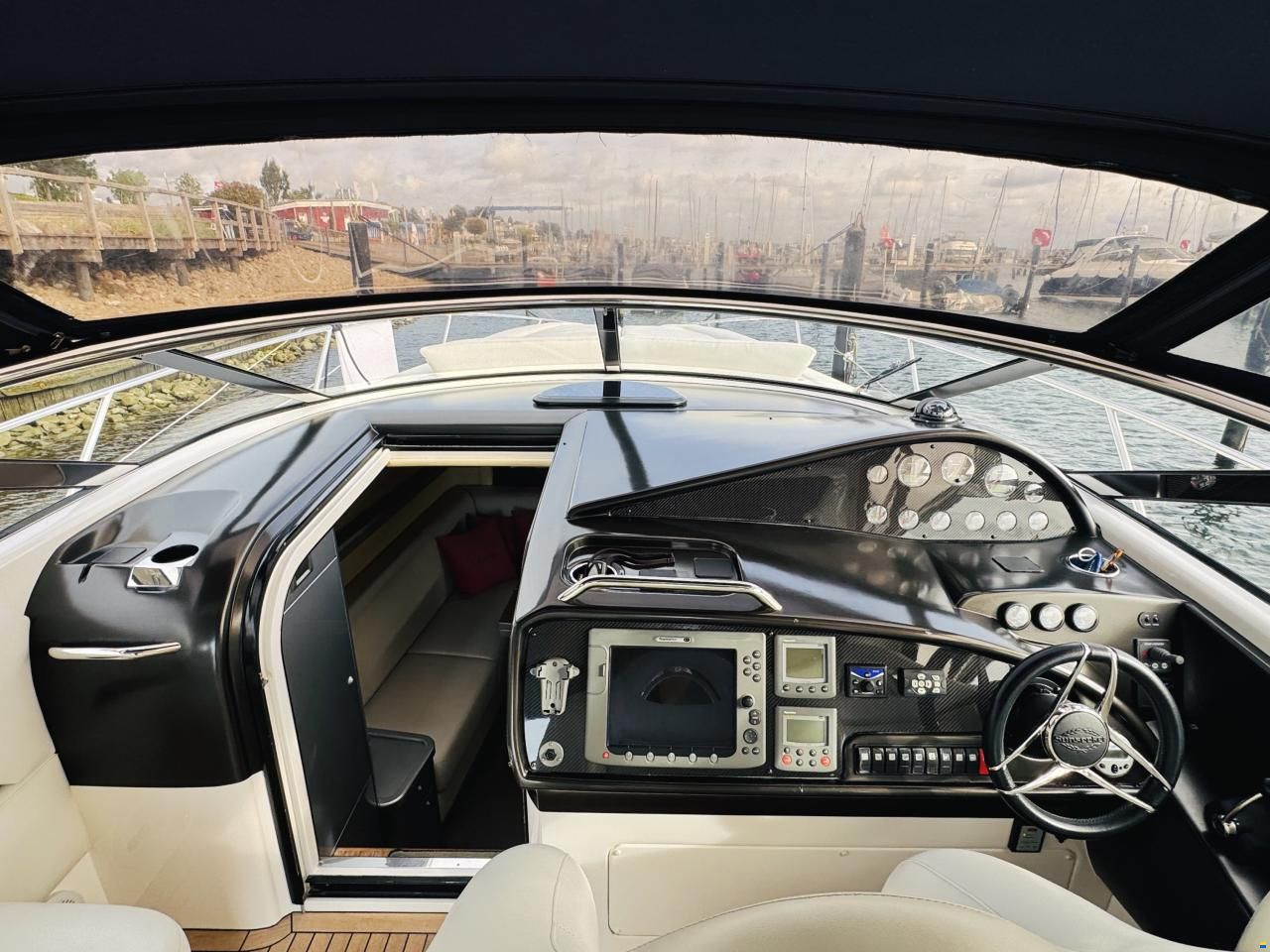 Sunseeker Superhawk 43