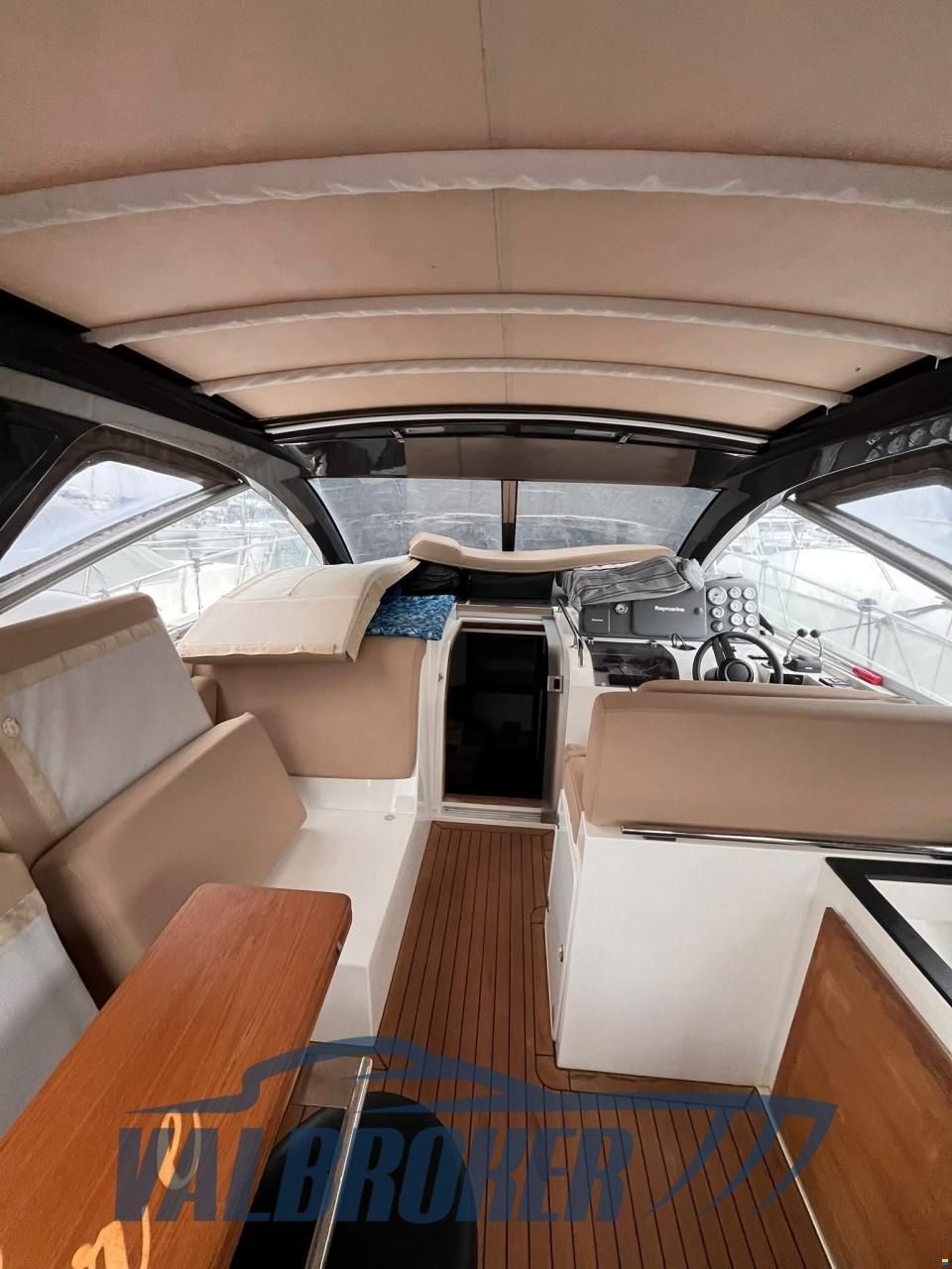 Sealine SC 35