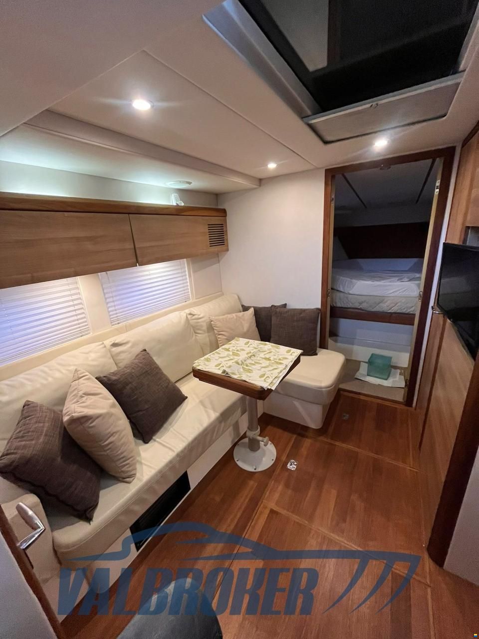 Sealine SC 35