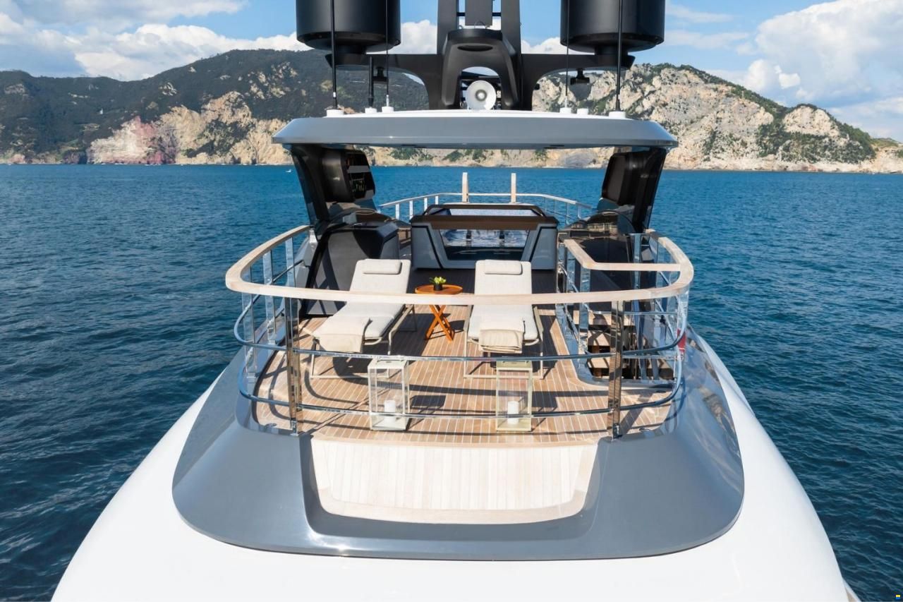 Admiral Yachts S-Force 55