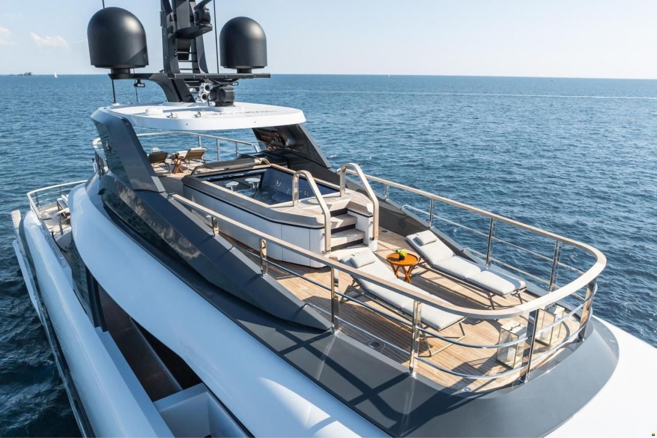 Admiral Yachts S-Force 55